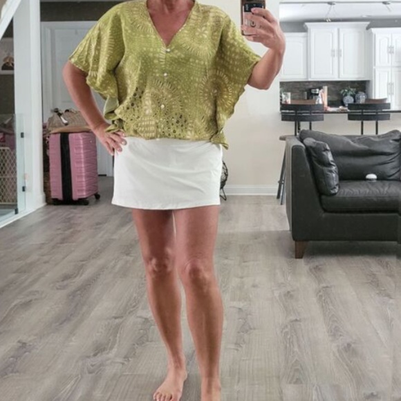 Green Floral Abstract Boho Batwing Sleeve Loose Fitting Shirt - Picture 10 of 10